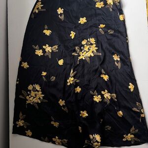 “The Limited” %100 Silk Black and Yellow Floral A-Line Skirt